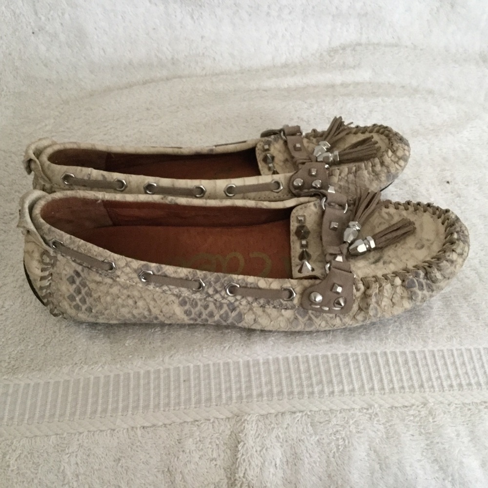 Sam Elderman Felecia snakeskin Flats size 6.5